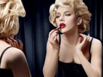 Scarlett Johansson caracterizado como Marilyn Monroe para Dolce & Gabanna